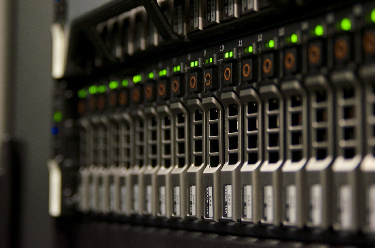 Como a Jadweb transforma desafios em soluções inovadoras